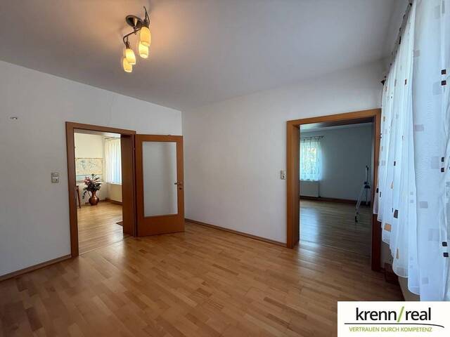 Immobilie in Katsdorf - TOP-PREIS! Geräumiges Wohnhaus mit Garten und zwei Wohnebenen - Bild 4