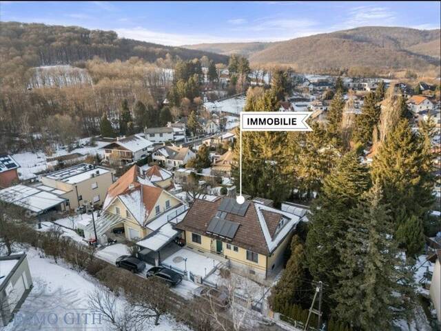 Immobilie in Breitenfurt bei Wien - CHARMANTES EINFAMILIENHAUS IN BREITENFURT ZU KAUFEN! – WOHNEN IM GRÜNEN VOR DEN TOREN WIENS - Bild 0