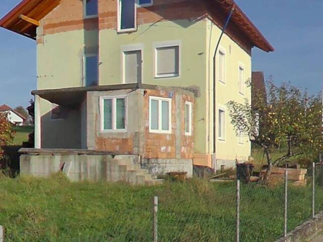 Immobilie in Hofkirchen an der Trattnach - Haus mit Nebenkosten zu verschenken. - Bild 0