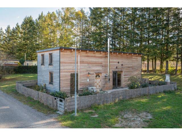 Immobilie in Bad Sauerbrunn - Neuwertiges, winterfestes Haus/Tiny House am Römersee – Ein echtes Einzelstück! - Bild 1