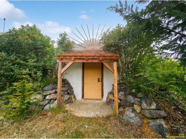 Immobilie in Großmürbisch - Moderner Holz-Bungalow in absoluter Ruhelage mit großem botanischem Garten - Bild 1