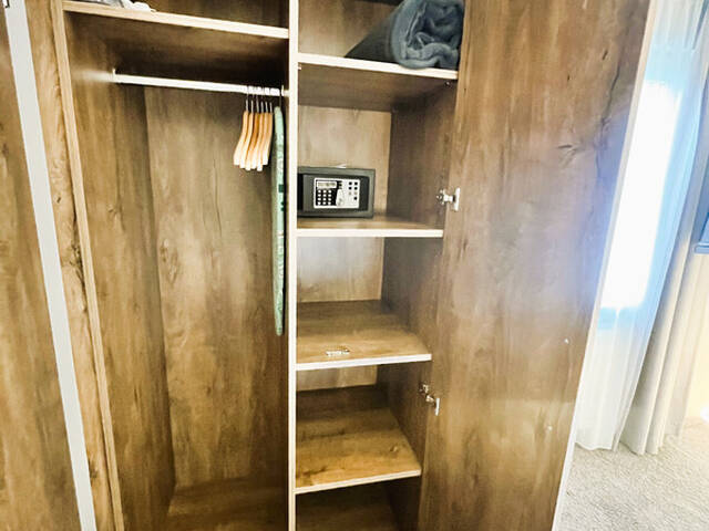 Immobilie in Seefeld in Tirol - TOP-LAGE in SEEFELD: Modernes, vollmöbliertes APARTMENT mit großem Balkon direkt neben dem GOLFPLATZ ab sofort zu kaufen! - Bild 2