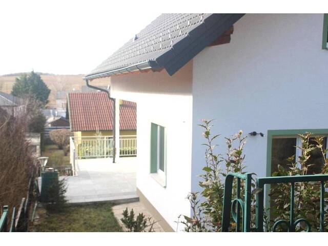 Immobilie in Obersulz - Neues, geräumiges Einfamilienhaus mit Garten in ruhiger Wohnsiedlung nahe Mistelbach (!) 2-Generation-Wohnhauseignung (!) - Bild 3