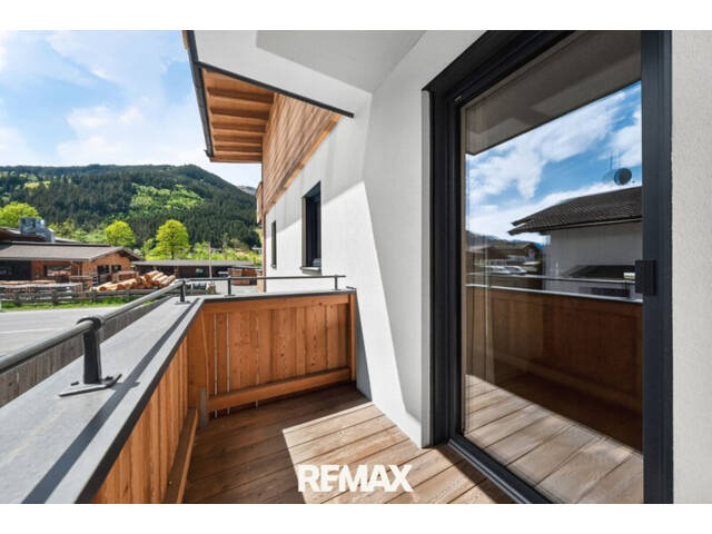 Immobilie in Aurach bei Kitzbühel - Living Elevated: Familien-Refugium mit Traum-Bergblick in Aurach bei Kitzbühel - Bild 4