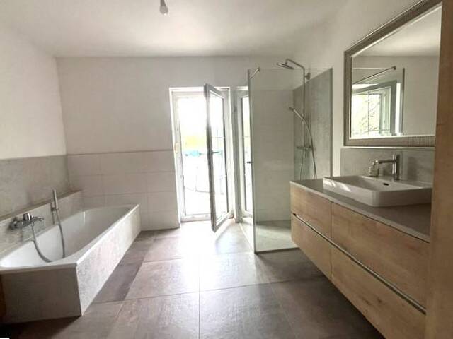 Immobilie in Pfarrkirchen bei Bad Hall - Rarität: Traumhafter Bungalow mit vielen Extras in ruhiger Top-Lage - Bild 2