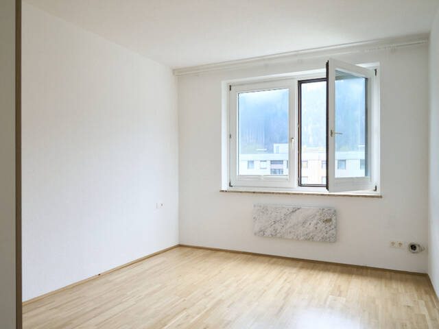 Immobilie in Völs - Geräumige 4 Zimmer Wohnung in ruhiger Lage - Bild 4