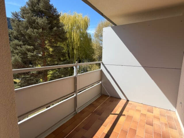 Immobilie in Völs - 4 Zimmerwohnung mit Südloggia und gr. Allgemeinparkplatz sonniger Lage von Völs - Bild 2