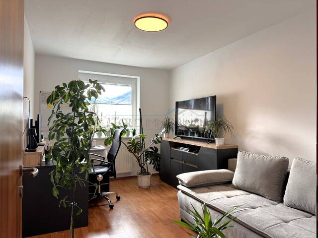 Immobilie in Sillian - große Familien-Dachgeschoß-Wohnung mit 3 Schlafzimmern, Terrasse und TG-Platz - Bild 2
