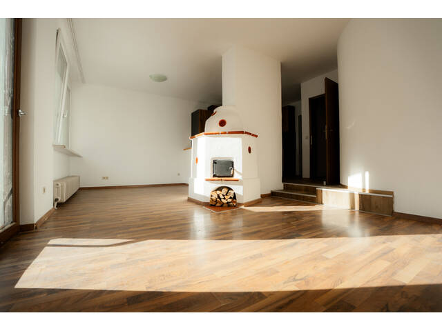 Immobilie in Medraz - Großzügiges Wohnhaus mit Garten, Bergblick und vielseitigem Nutzungspotenzial in Fulpmes-Medraz - Bild 2