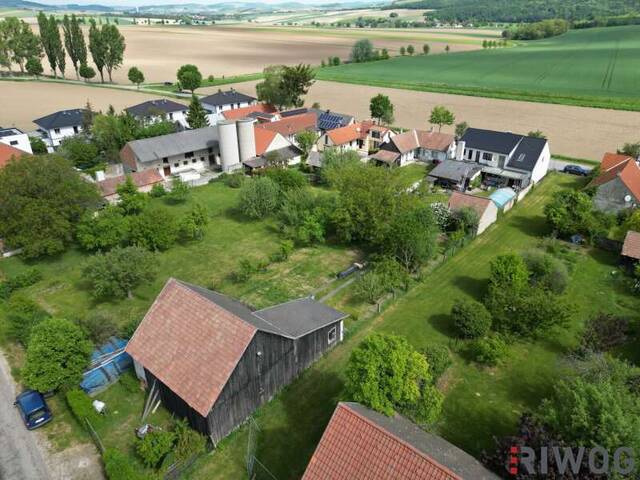 Immobilie in Würnitz - Herrliches Grundstück mit sanierungsbedürftigem Altbestand & Potential zum Ausbau | traumhafter Grund mit Pool, Werkstatt und Stadl - Bild 0