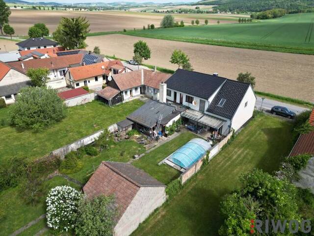 Immobilie in Würnitz - Herrliches Grundstück mit sanierungsbedürftigem Altbestand & Potential zum Ausbau | traumhafter Grund mit Pool, Werkstatt und Stadl - Bild 1