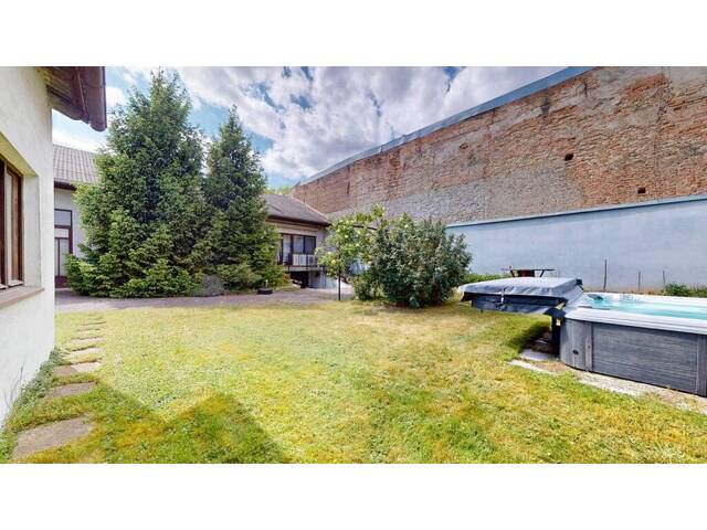 Immobilie in Kittsee - Wohnen im Grünen | Einfamilienhaus auf 606 m² mit Pool und Dreifachgarage in Kittsee - Bild 4