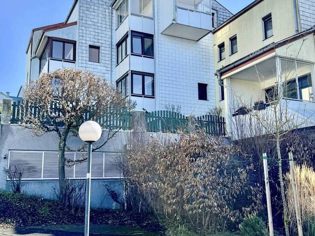 Immobilie in Lichtenberg - Naturnah wohnen, stadtnah leben - Eigentumswohnung inkl. Tiefgaragenparkplatz - Bild 0