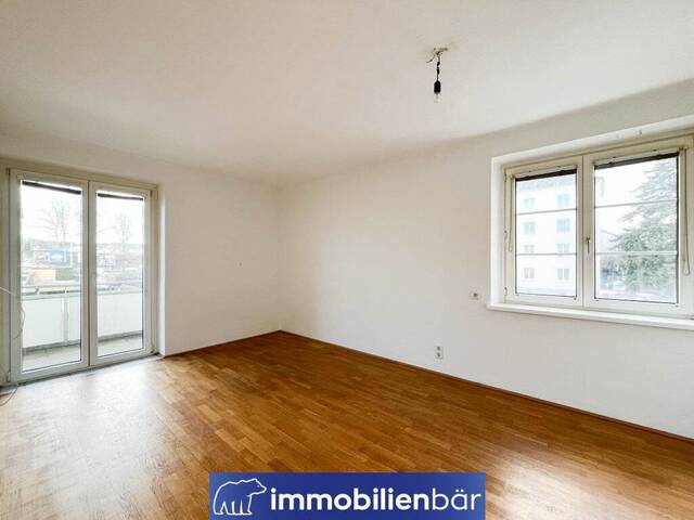 Immobilie in Ried im Innkreis - Top Sanierungsobjekt - 2,5 Zimmerwohnung mit Balkon - nähe Stadtpark - Bild 2