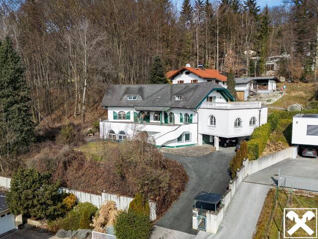 Immobilie in Bergheim bei Salzburg - Bergblick: Großzügige Liegenschaft mit Potential - Bild 1