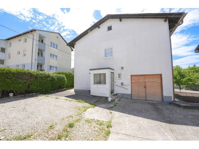 Immobilie in Pettenbach - Teilrenoviert Einfamilienhaus in Pettenbach - Bild 1
