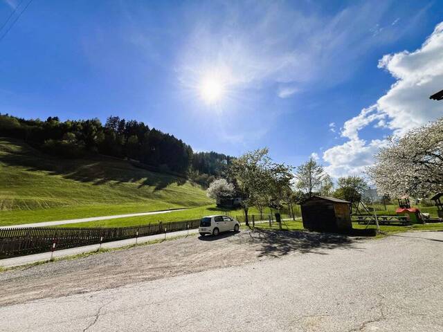 Immobilie in Tulfes - WOHNEN im Grünen nur wenige Autominuten von Innsbruck entfernt: Sonniges Grundstück mit geplanter Gartenwohnung zu kaufen! - Bild 2