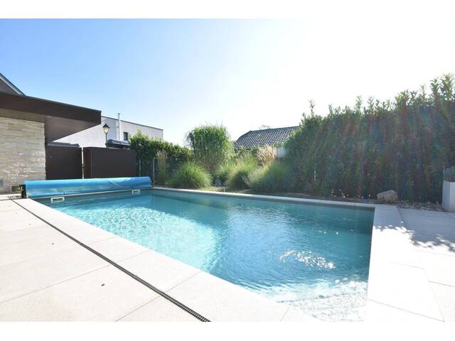 Immobilie in Mattsee - Modernes PASSIV-HAUS mit Pool- und Gartenparadies im 3-Seen-Gebiet - Bild 2
