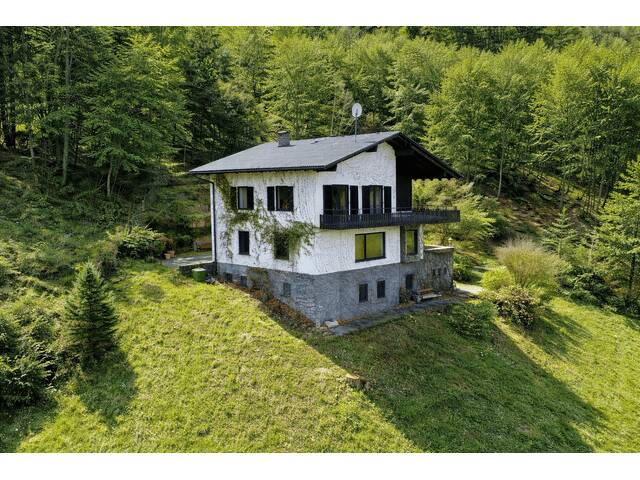 Immobilie in Maria Wörth - Potenzialobjekt! Wohnhaus mit Panoramaseeblick über die Maria Wörther Bucht! - Bild 1
