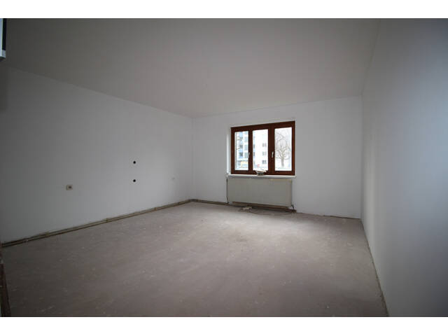 Immobilie in Bregenz - Geräumige 2 Zimmer-Wohnung - gut eingeteilt - teilsaniert/renovierungsbedürftig - provisionsfrei - Bild 1