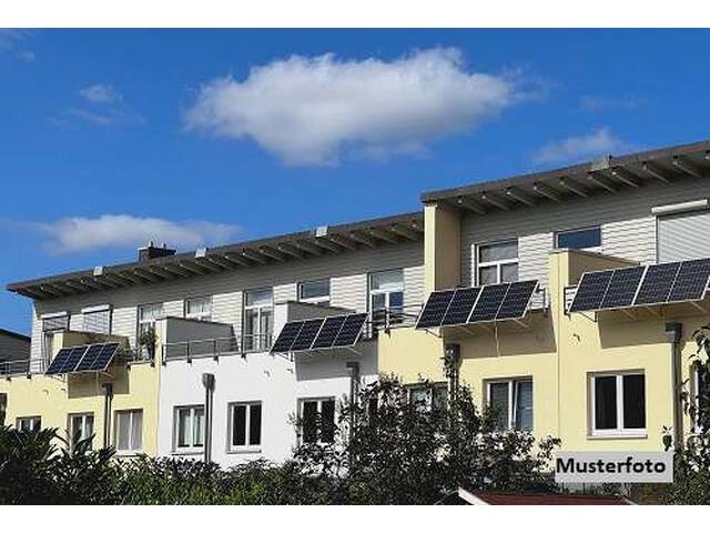 Immobilie in Oberndorf in Tirol - Attraktives Reihenendhaus mit offener Wohnküche und 2 Pkw-Stellplätzen - Bild 0