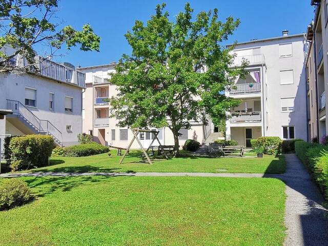 Immobilie in Neusiedl am See - Top Lage - 4-Zimmer-Wohnung mit Loggia, Klimaanlage und Schwedenofen - unmittelbar beim Schulzentrum, Bahnhof und Stadtzentrum! - Bild 1