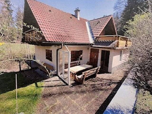 Immobilie in Edelschrott - Gemütliches 2-Zimmer-Haus in Edelschrott: Terrasse, Kamin und viel Platz für 120.000 €! OPEN HOUSE am 30.Mai.2026 - Bild 0