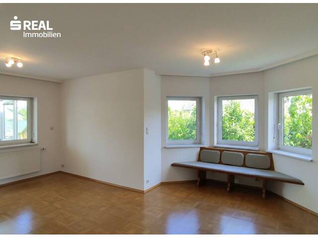 Immobilie in Kottingbrunn - Einfamilienhaus mit liebevoll gepflegtem Garten - Bild 3