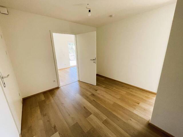 Immobilie in Hart bei Graz - Erstbezug! 3-Zi-2.OG Wohnung, PV, Luftwärmepumpe, überdachter Balkon mit Aussicht, ein Parkplatz in ruhiger Stadtrandlage von Hart bei Graz. - Bild 1