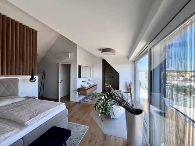 Immobilie in Mattersburg - REPRÄSENTATIVES PENTHOUSE-JUWEL: Luxuriöses Dachgeschoss-Maisonette-Traum mit grandiosem Weitblick - Bild 0
