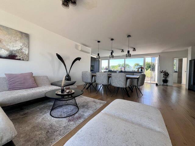 Immobilie in Mattersburg - REPRÄSENTATIVES PENTHOUSE-JUWEL: Luxuriöses Dachgeschoss-Maisonette-Traum mit grandiosem Weitblick - Bild 2