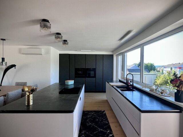 Immobilie in Mattersburg - REPRÄSENTATIVES PENTHOUSE-JUWEL: Luxuriöses Dachgeschoss-Maisonette-Traum mit grandiosem Weitblick - Bild 4