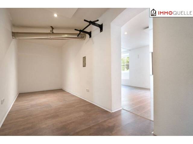 Immobilie in Ostermiething - Ein Wohngefühl zum Ankommen - Sonnige 2-Zimmer-Wohnung mit ca. 70 m² Wohnfläche, geräumiger Wohnküche, großem Schlafzimmer und geschütztem Allgemeingarte - Bild 4