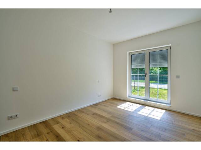 Immobilie in Ebreichsdorf - ** Gartenwohnung mit Seezugang im Aqualina Wohnpark ** TOP 5 ** Wohnen - Reiten - Golfen ** - Bild 3