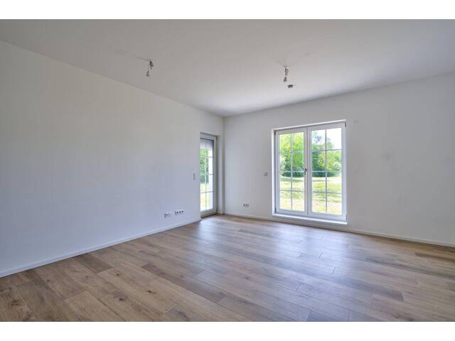 Immobilie in Ebreichsdorf - ** Gartenwohnung mit Seezugang im Aqualina Wohnpark ** TOP6 ** Wohnen - Reiten - Golfen ** - Bild 3