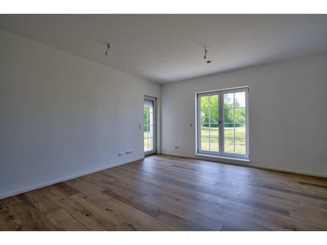 Immobilie in Ebreichsdorf - ** Gartenwohnung mit Seezugang im Aqualina Wohnpark ** TOP6 ** Wohnen - Reiten - Golfen ** - Bild 4