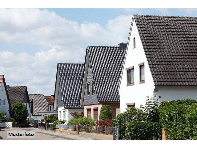 Immobilie in Niederrußbach - Familienfreundliches Wohnhaus mit Terrasse, Keller und vielseitigen Nebenräumen - Bild 0
