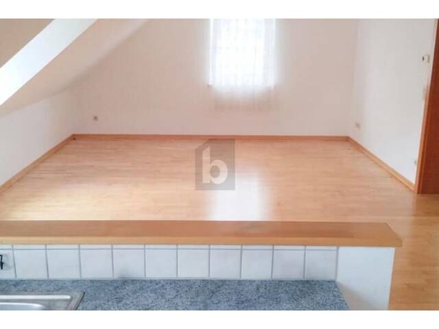 Immobilie in Petzenkirchen - Preisreduktion! PERFEKT FÜR ANLEGER - VERMIETETER DACHGESCHOSSHIT - Bild 3
