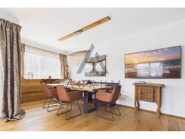 Immobilie in Kirchberg - Stilvolle 3-Zimmer-Wohnung mit Terrasse und traumhaftem Bergblick - Bild 2