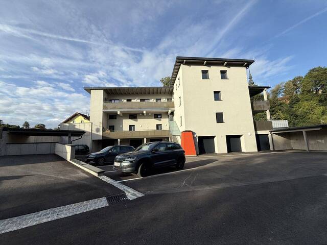 Immobilie in Obernberg am Inn - Neuwertige Maisonette-Eigentumswohnung mit Reihenhauscharakter, Garten und Garage - Bild 0