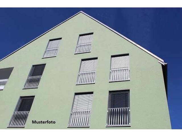 Immobilie in Martinsberg - Wohnhaus mit 5 Einheiten und integrierter Garage - Bild 0