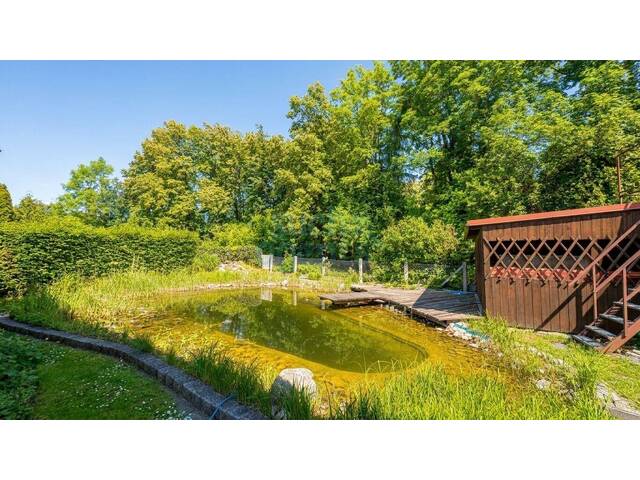 Immobilie in Traun - Mehrfamilienhaus in Ruhelage mit Naturteich & Waldblick mit ca. 400 m2 Nutzfläche und 8 Zimmer - Bild 2