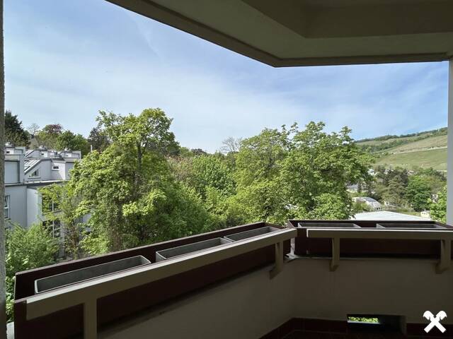 Immobilie in Klosterneuburg - In Grünruhelage u. Blick auf die Weinberge, 2-Zimmer Loggiawohnung - Bild 3