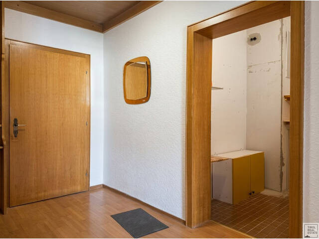 Immobilie in Wattens - Großzügige 4-Zimmer-Wohnung mit zwei Balkonen und Potenzial in Wattens - Bild 1