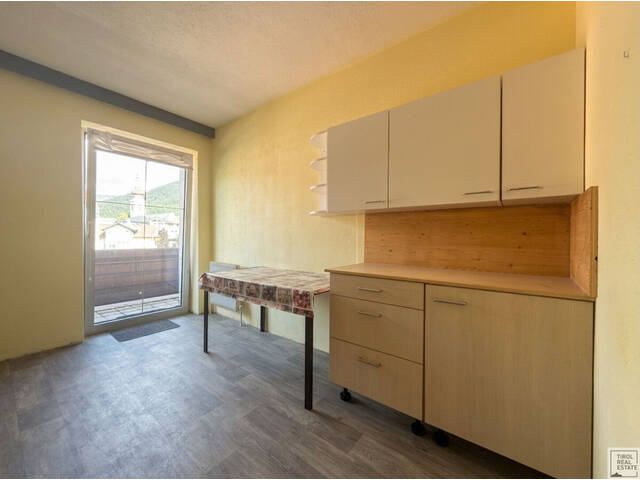 Immobilie in Wattens - Großzügige 4-Zimmer-Wohnung mit zwei Balkonen und Potenzial in Wattens - Bild 4