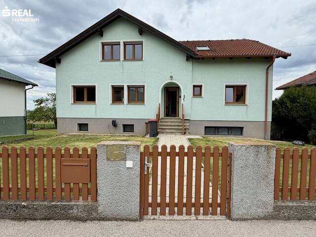 Immobilie in Weyerburg - Einfamilienhaus mit Entwicklungspotenzial und attraktivem Weitblick - Bild 0