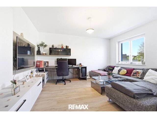 Immobilie in Bad Hall - Familienwohnung mit 40 m² Dachterrasse - Bild 2