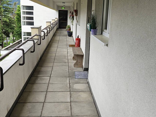 Immobilie in Innsbruck - Geräumige 5 Zimmer Maisonettewohnung in sehr ruhiger Lage im Westen von Innsbruck zu verkaufen! - Bild 2