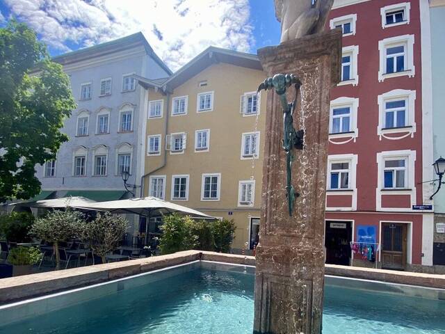 Immobilie in Hallein - Altstadtjuwel! Attraktive 2-Zimmer-Wohnung am Halleiner Kornsteinplatz - Bild 0