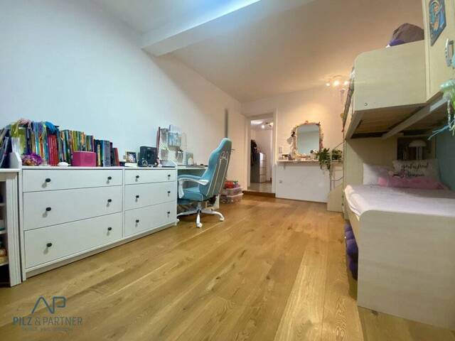 Immobilie in Hallein - Altstadtjuwel! Attraktive 2-Zimmer-Wohnung am Halleiner Kornsteinplatz - Bild 2